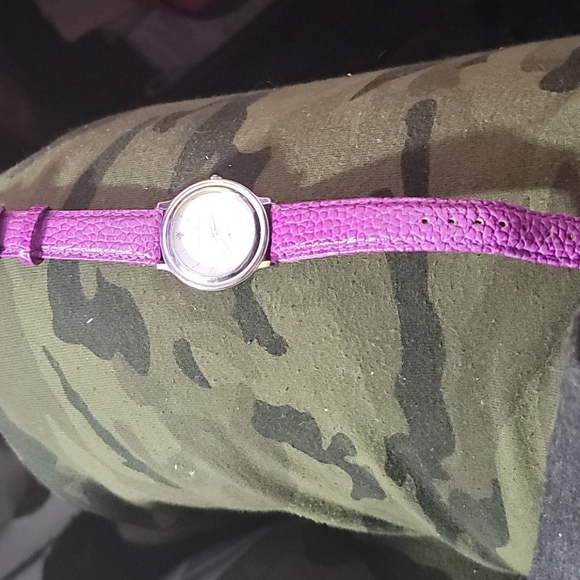 Lucien Piccard Diamond Watch - Picture 4 of 4